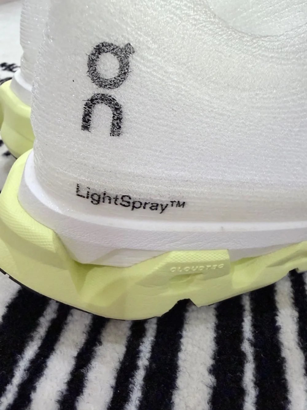 On Limited Edition Lightspray Cloudmonster 3 Hyper Running Shoes - 9.5us Men